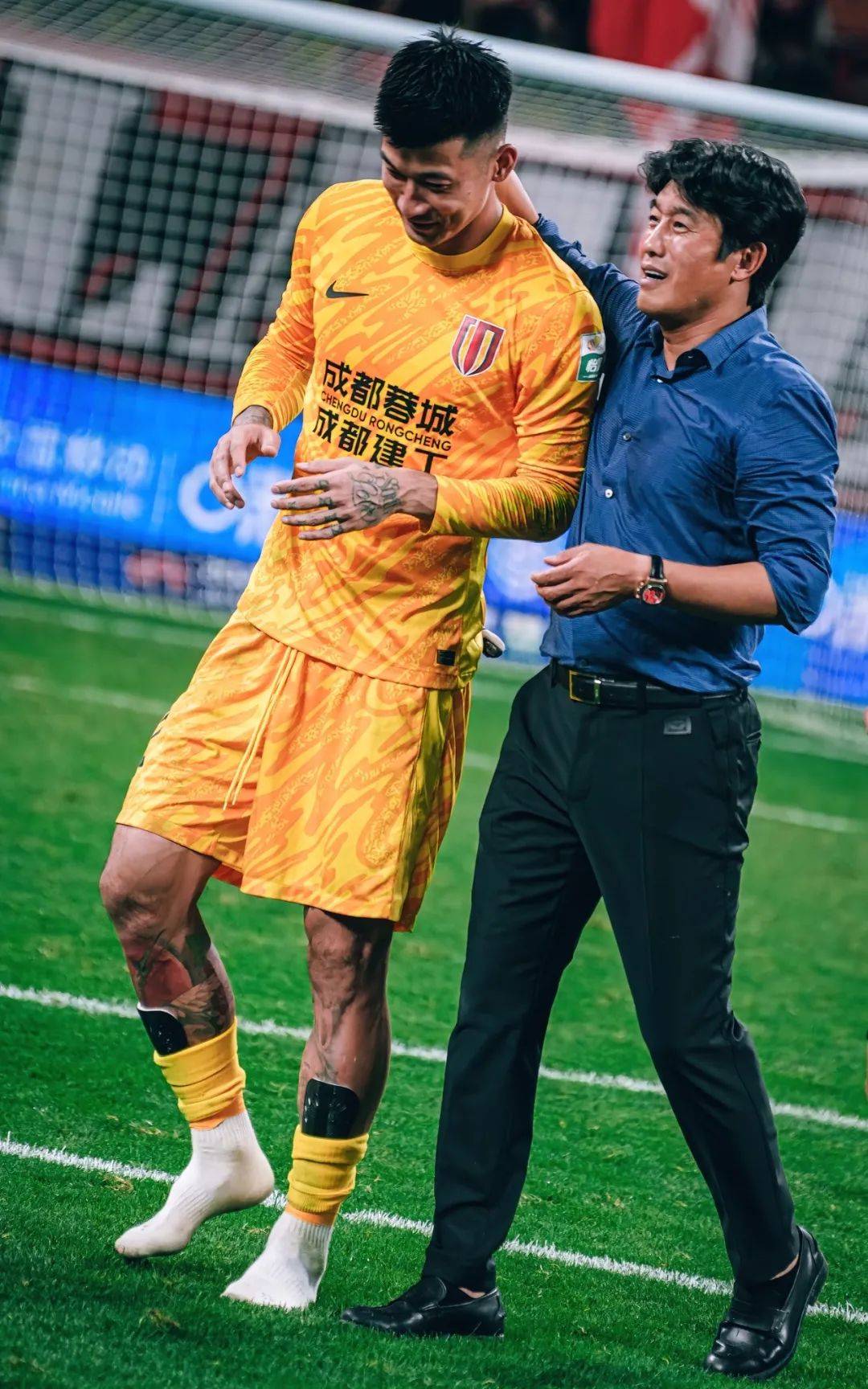 斯本人的职 斯本人的职