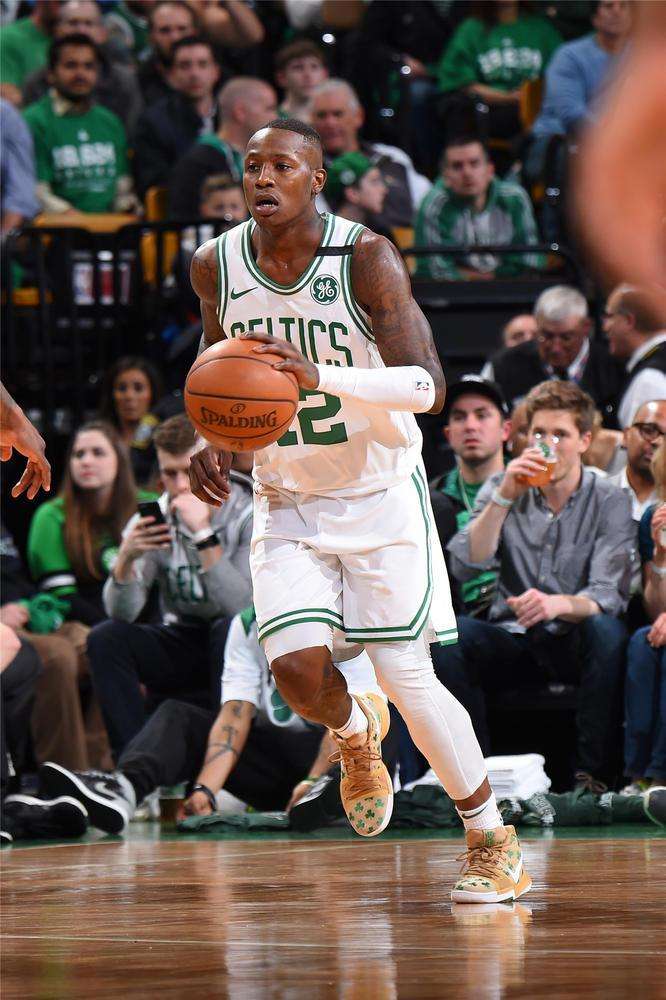 围绕葡萄牙 围绕葡萄牙